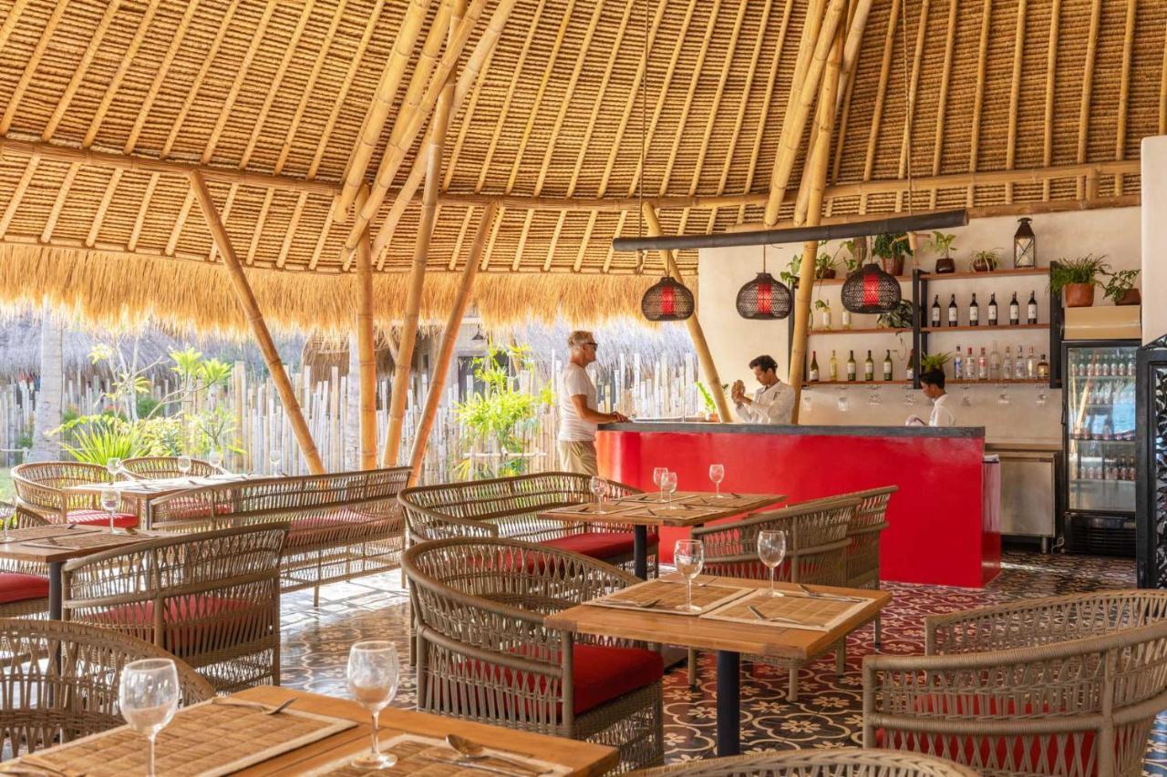 Amahelia Luxury Resort & Restaurant - Гили-Асахан Экстерьер фото